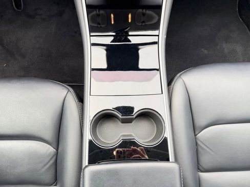 Used 2020 Tesla Model 3 Long Range image 18
