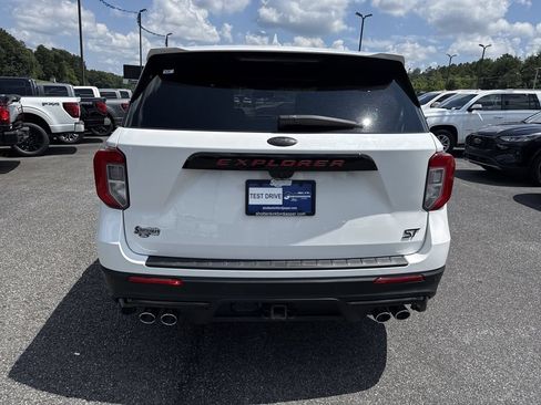 Used 2022 Ford Explorer ST w/ Equipment Group 401A AWD/4WD image 6