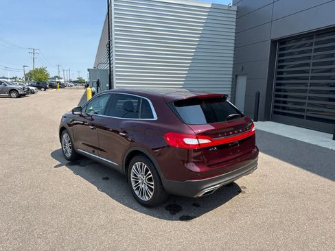 Used 2017 Lincoln MKX Reserve FWD image 3