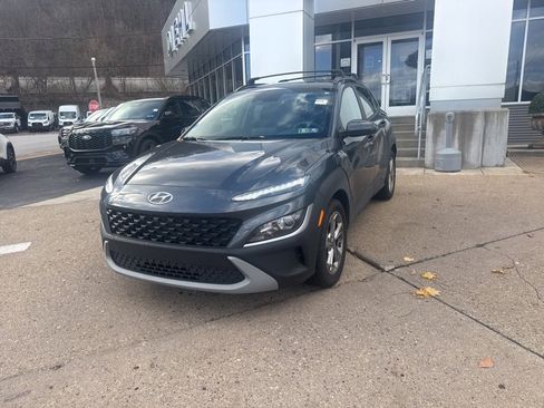 Used 2022 Hyundai Kona SEL image 3
