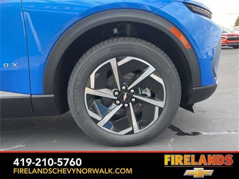 New 2026 Chevrolet Equinox EV LT image 20