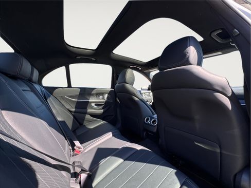 Used 2022 Mercedes-Benz E 350 4MATIC Sedan w/ AMG Line Exterior image 26