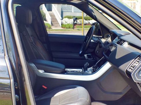 Used 2018 Land Rover Range Rover Sport HSE image 44