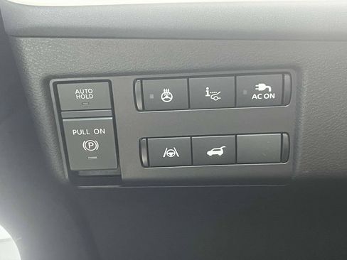 New 2026 Nissan Leaf Platinum+ w/ Cargo Package (Platinum+) FWD image 21