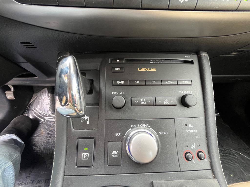 Used 2011 Lexus CT 200h Premium w/ Premium Audio Pkg FWD image 25