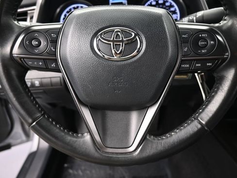 Used 2022 Toyota Camry SE image 28