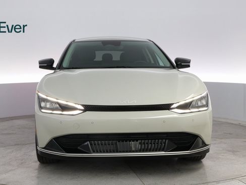 Used 2024 Kia EV6 Wind image 3