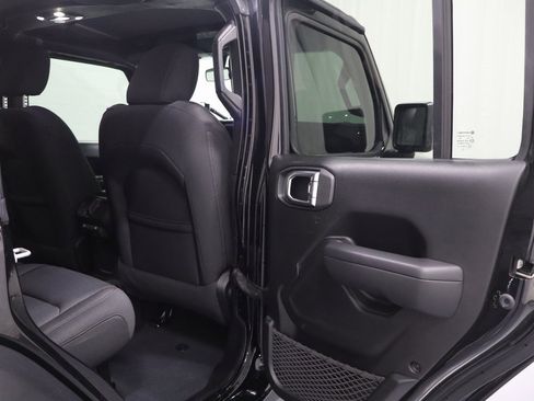 Certified 2022 Jeep Wrangler Unlimited Sport image 16