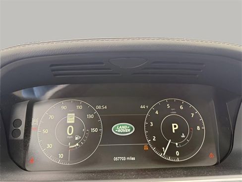 Used 2017 Land Rover Range Rover HSE image 14