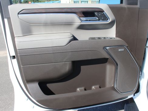 New 2026 GMC Sierra 1500 SLT image 34