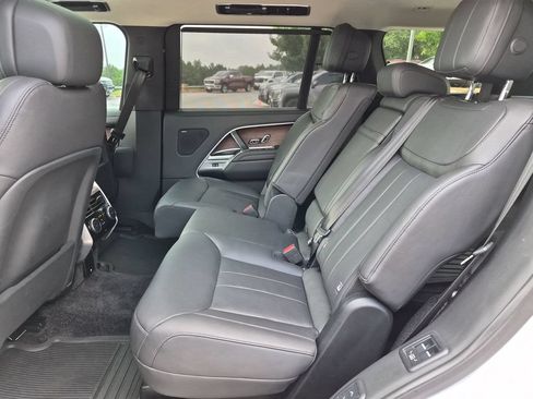Used 2024 Land Rover Range Rover Long Wheelbase SE AWD/4WD image 34