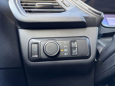 Used 2025 Ford Escape ST-Line w/ Tech Pack #1 image 24