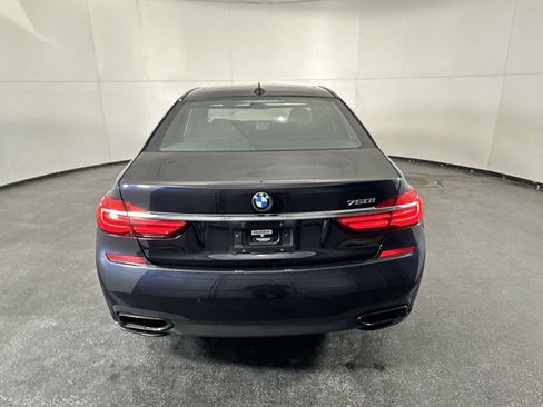 Used 2019 BMW 750i w/ Executive Package image 10