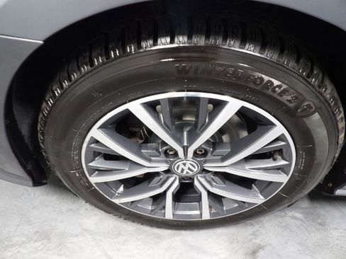 Used 2018 Volkswagen Passat 2.0T SE FWD image 22