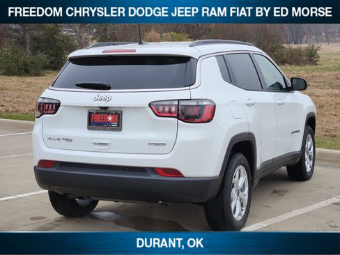 New 2026 Jeep Compass Latitude image 4