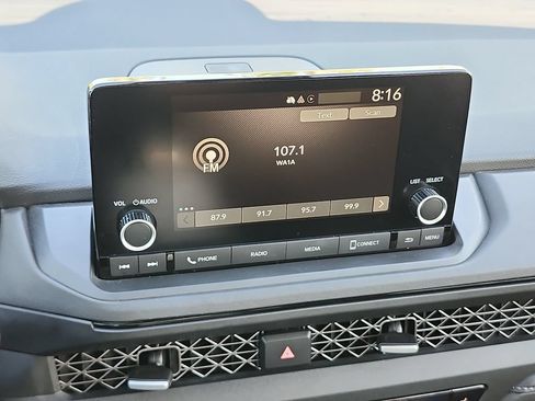 Certified 2023 Honda Accord EX image 28