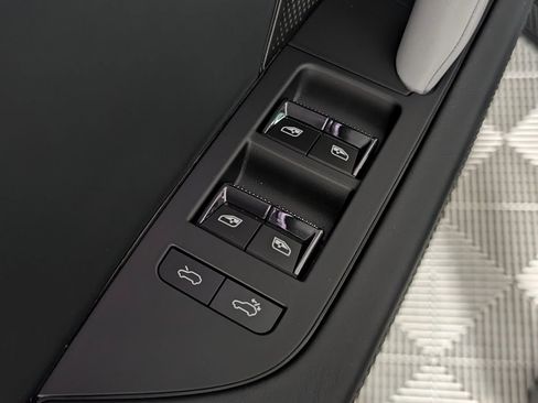 New 2026 Porsche Cayenne Turbo AWD/4WD image 27