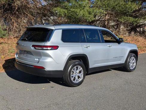 Certified 2022 Jeep Grand Cherokee L Limited AWD/4WD image 7