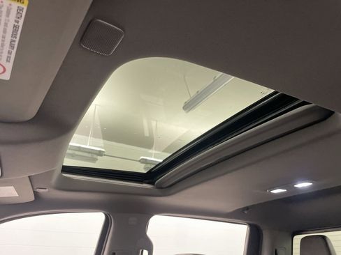 Used 2021 Chevrolet Silverado 2500 LTZ image 13