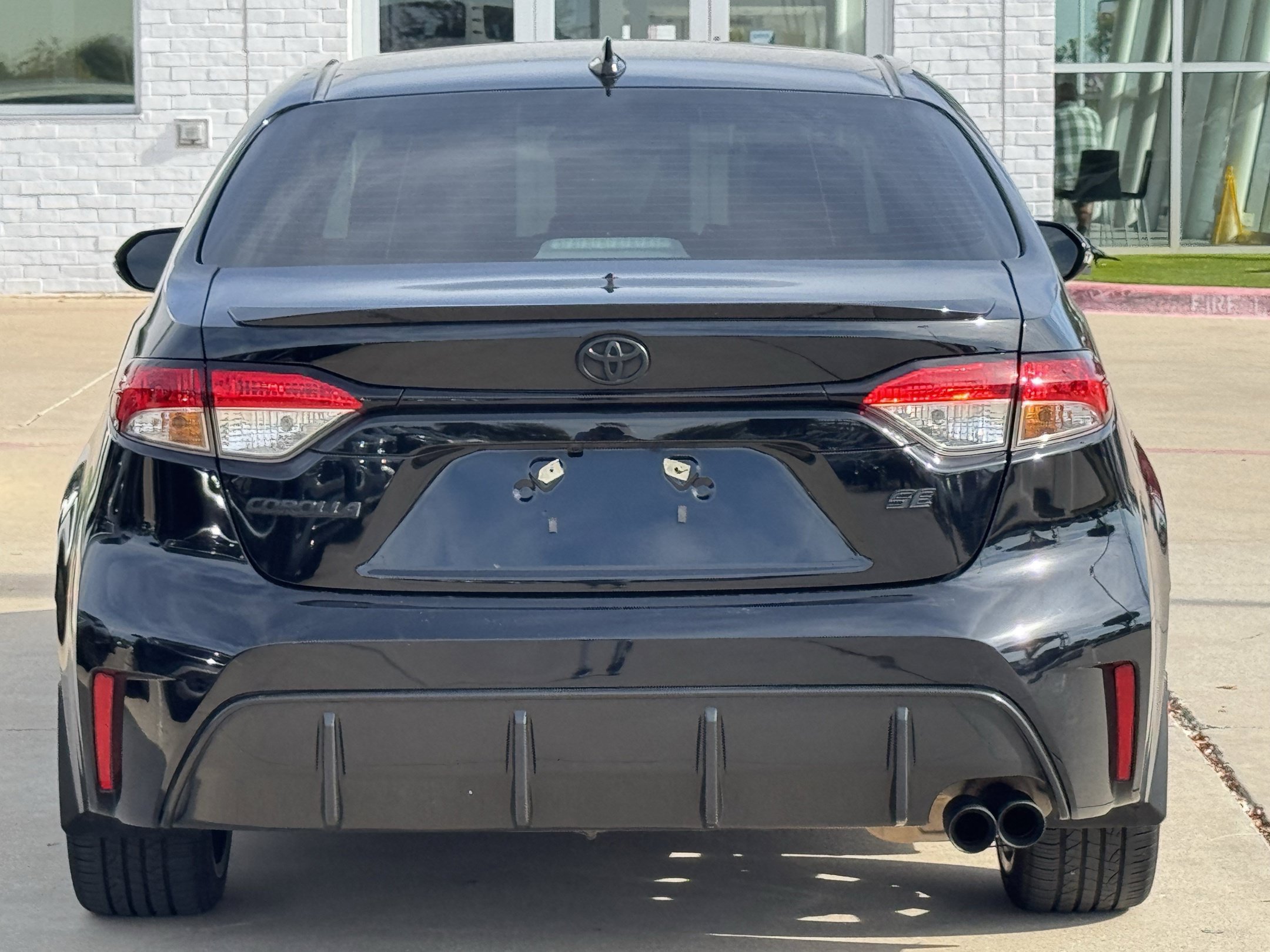 Used 2023 Toyota Corolla SE FWD image 6