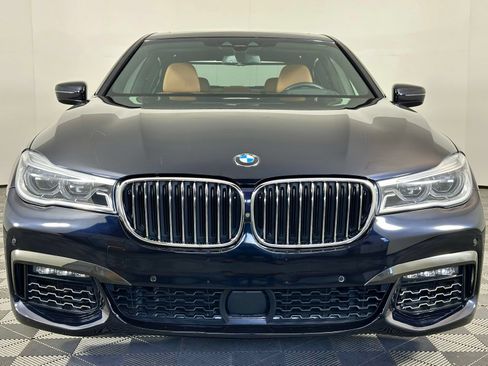 Used 2018 BMW 750i xDrive AWD/4WD image 2