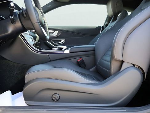 Used 2019 Mercedes-Benz C 300 4MATIC Coupe image 38