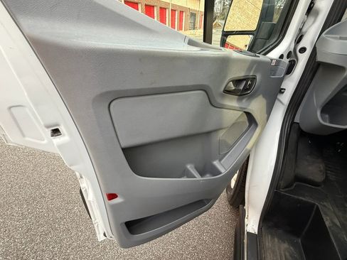 Used 2019 Ford Transit 150 Medium Roof image 14