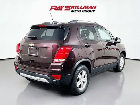 Used 2021 Chevrolet Trax LT FWD image 7