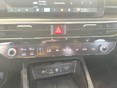 Certified 2025 Kia K5 GT-Line w/ GT-Line Premium Package AWD/4WD image 19