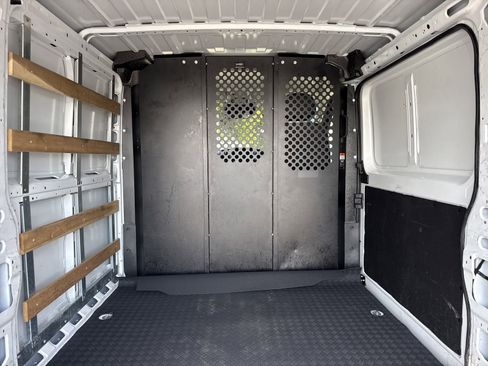 Used 2025 RAM ProMaster 2500 w/ U-Haul Equipment Group FWD image 28