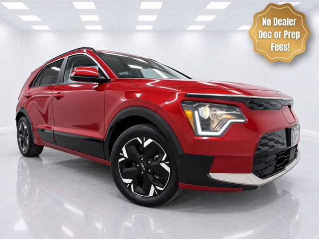 Used 2024 Kia Niro Wind w/ Wind Preserve Package FWD image 2