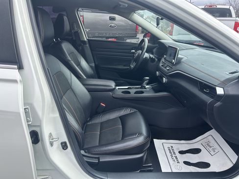 Used 2022 Nissan Altima 2.5 SR image 10