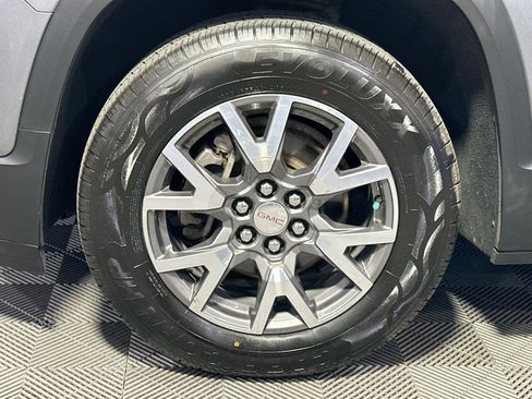 Used 2020 GMC Acadia SLE w/ Driver Convenience Package image 12