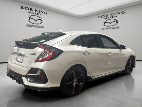 Used 2021 Honda Civic Sport Touring image 5
