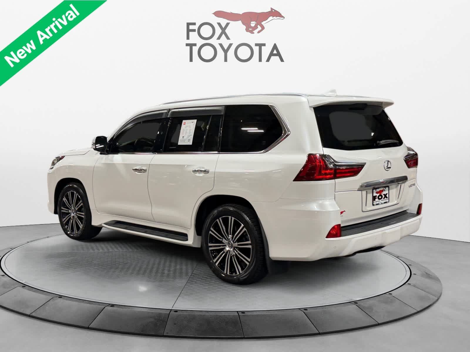 Used 2018 Lexus LX 570 4WD w/ Luxury Package image 4