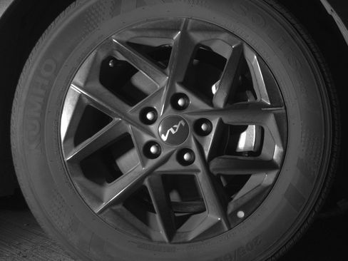 Used 2025 Kia K5 LXS image 13