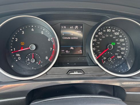 Used 2021 Volkswagen Tiguan SE R-Line AWD/4WD image 19