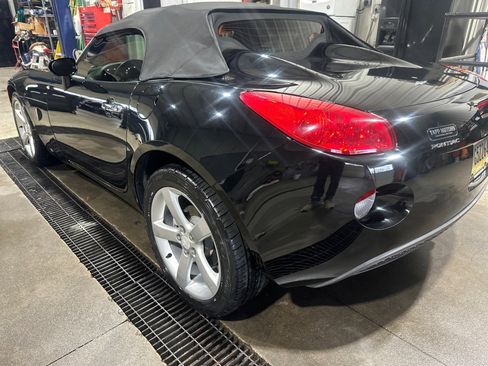 Used 2007 Pontiac Solstice Convertible w/ Convenience Package image 5