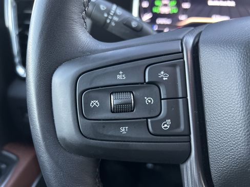 Used 2025 GMC Sierra 2500 Denali Ultimate w/ Max Trailering Package image 17