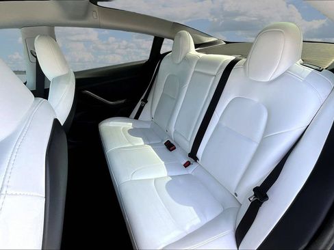Used 2023 Tesla Model 3 Standard Range RWD image 21