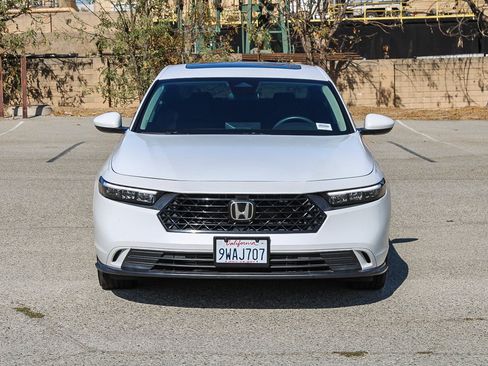 Used 2024 Honda Accord EX image 2