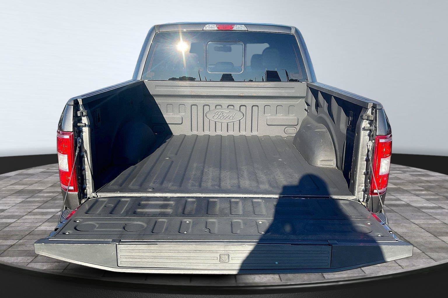 Used 2019 Ford F150 Lariat w/ Max Trailer Tow Package AWD/4WD image 19