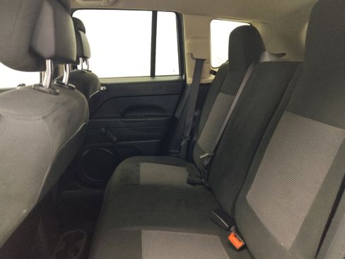 Used 2016 Jeep Compass Sport image 18