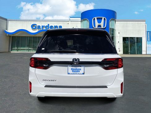 New 2026 Honda Odyssey EX-L image 5