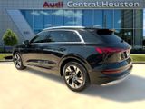 Used 2022 Audi e-tron Premium Plus w/ Premium Plus Package image 3