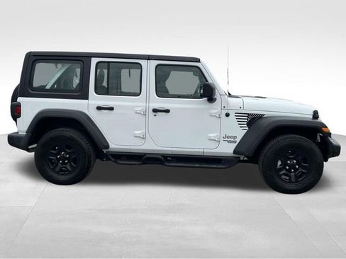 Used 2021 Jeep Wrangler Unlimited Sport image 8