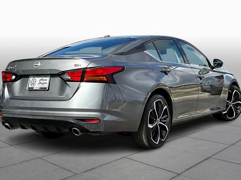 Used 2024 Nissan Altima 2.5 SR image 12