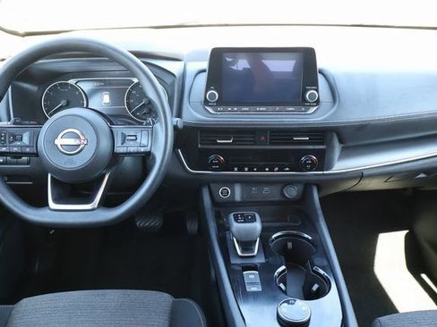 Used 2023 Nissan Rogue SV AWD/4WD image 10