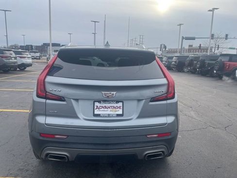 Used 2023 Cadillac XT4 Premium Luxury image 3