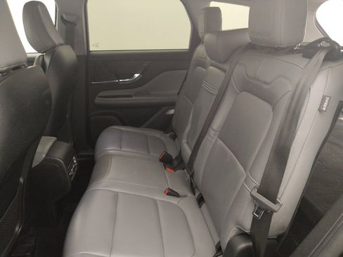 Used 2022 Lincoln Corsair FWD image 18